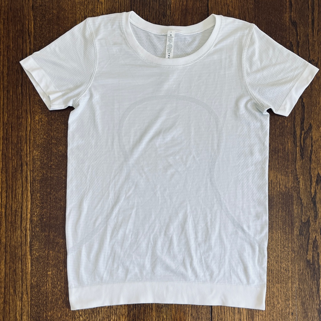Like New Lululemon Shortsleeve Tee